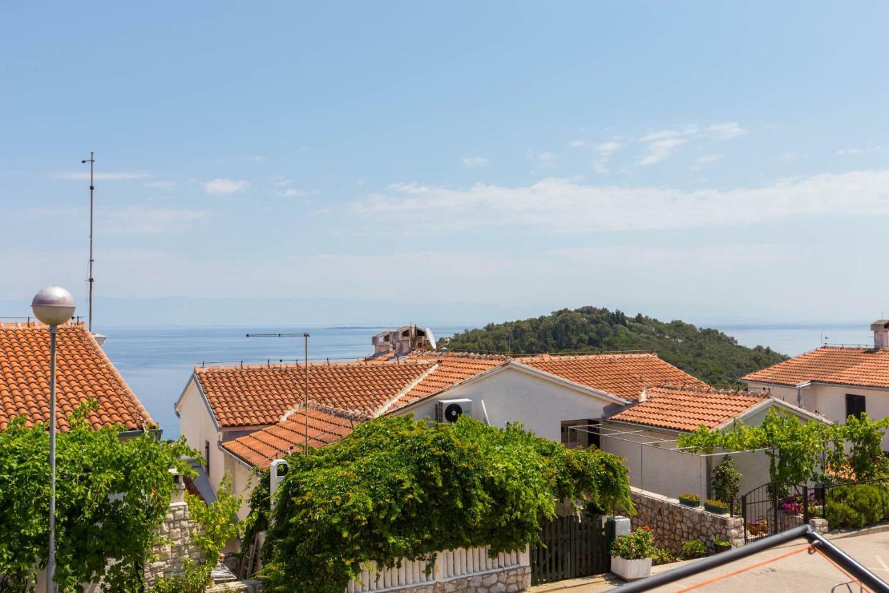 Hana Mali Lošinj Buitenkant foto
